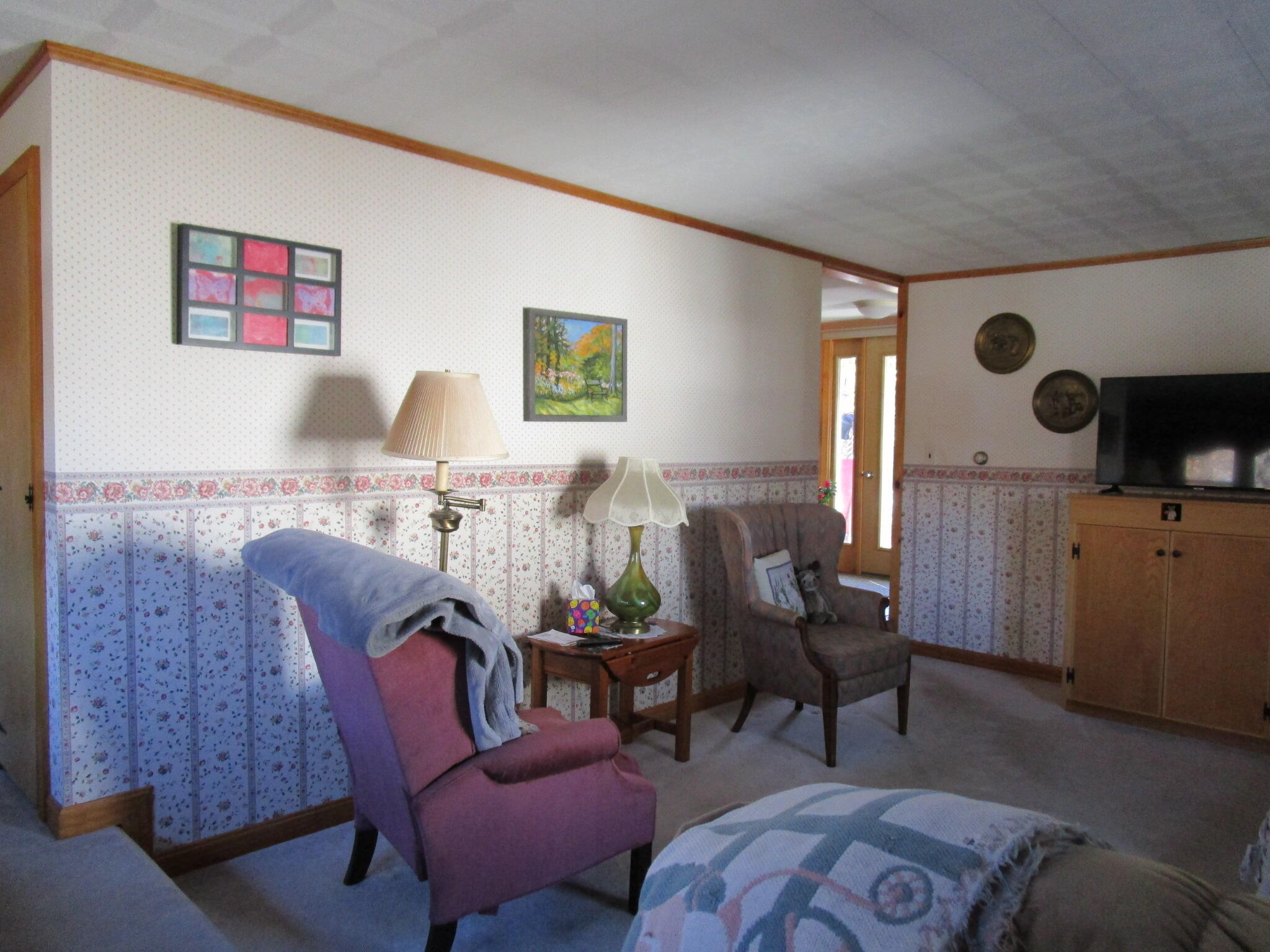 146 East Main Street Paris ME 04281