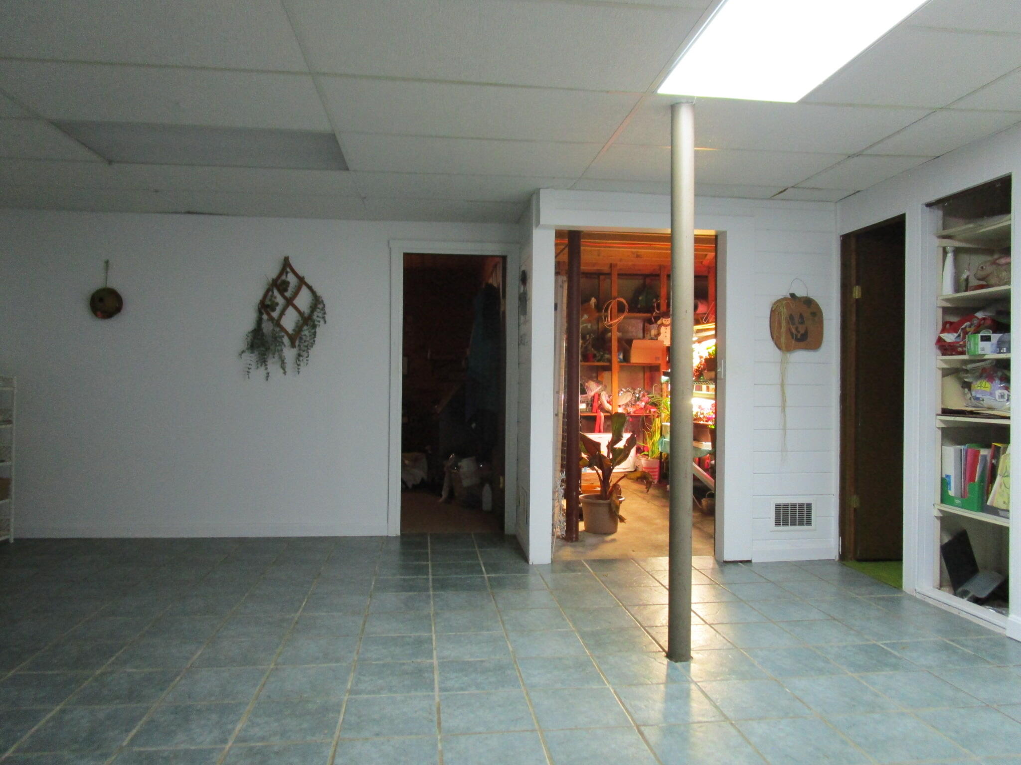 146 East Main Street Paris ME 04281