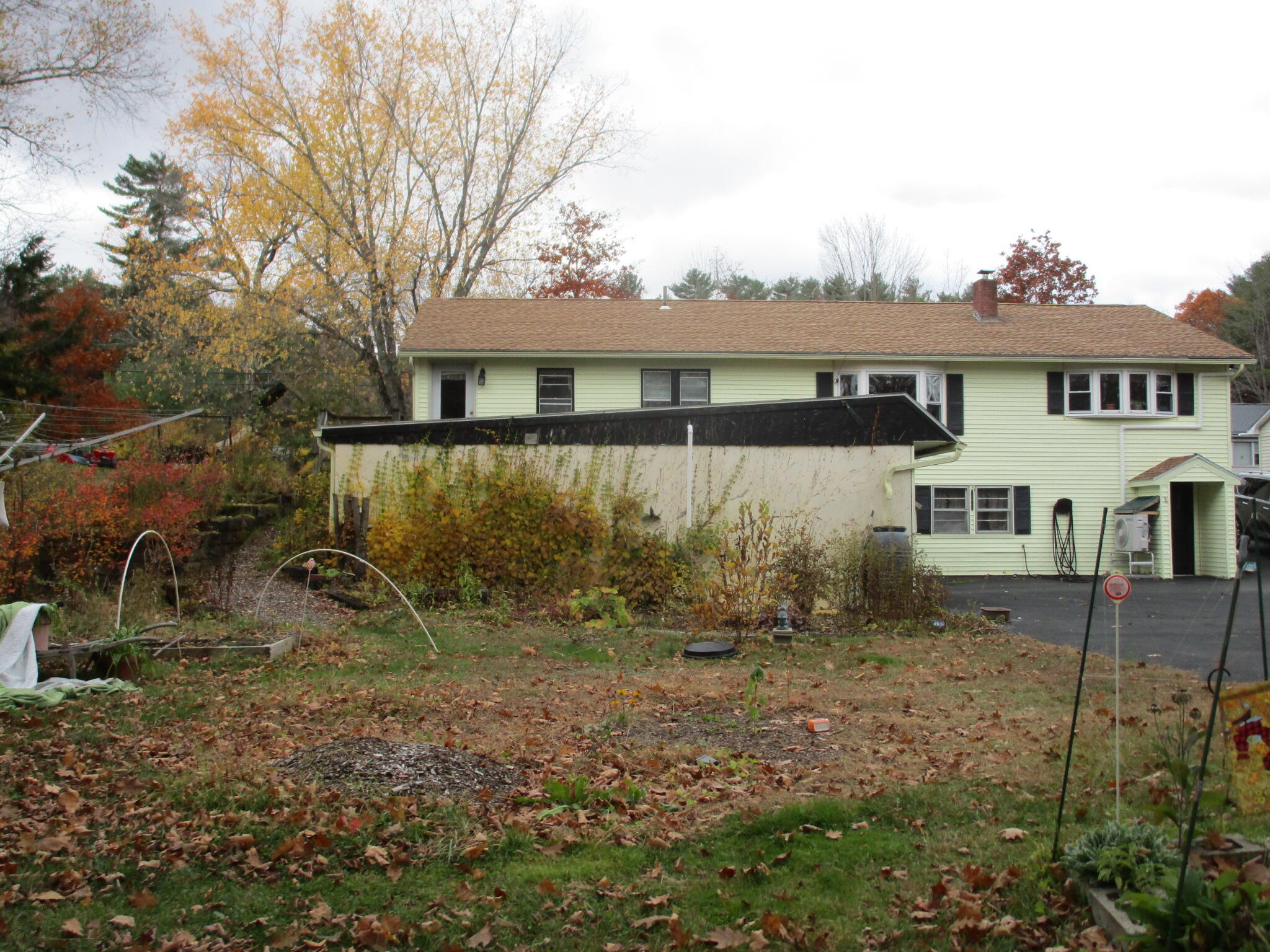 146 East Main Street Paris ME 04281