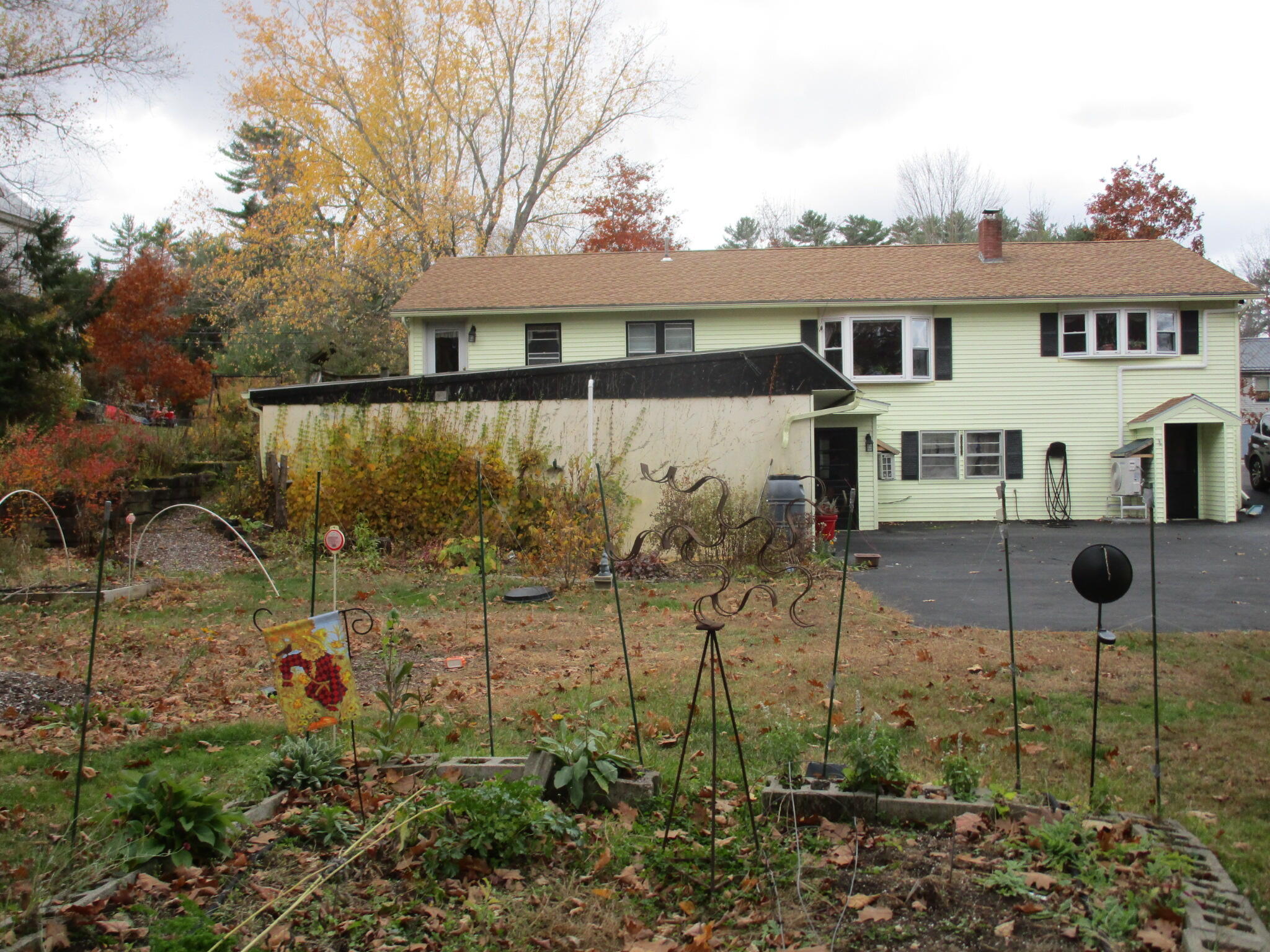 146 East Main Street Paris ME 04281