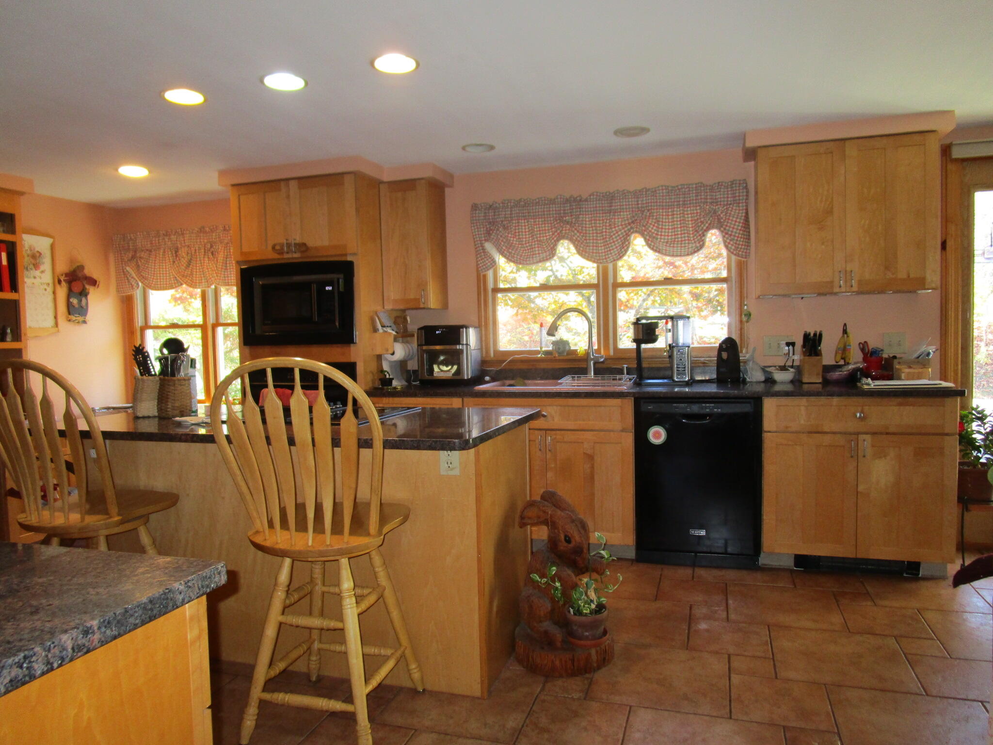 146 East Main Street Paris ME 04281