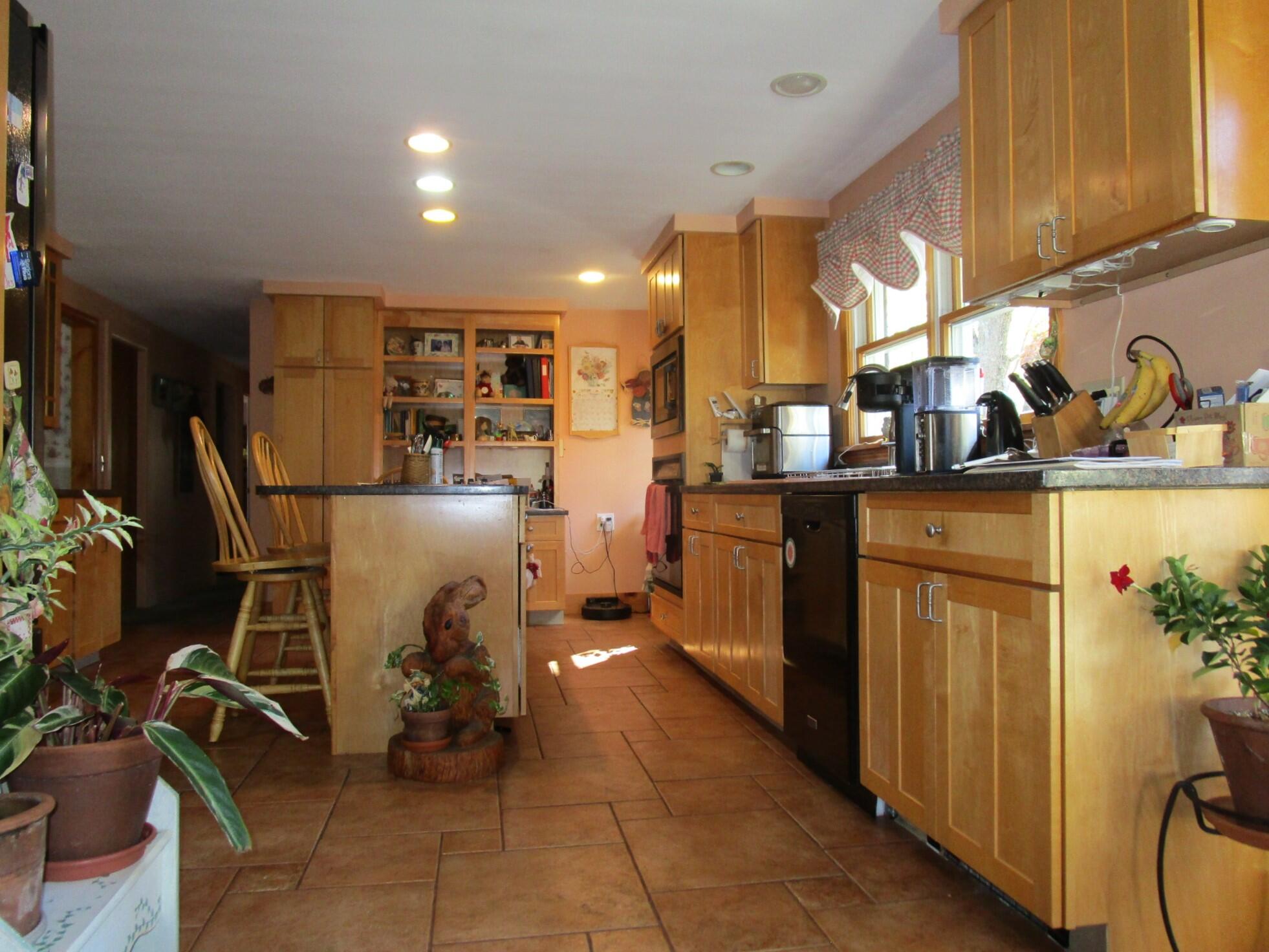 146 East Main Street Paris ME 04281