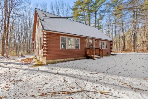 5 Inlet Point Road Raymond ME 04071