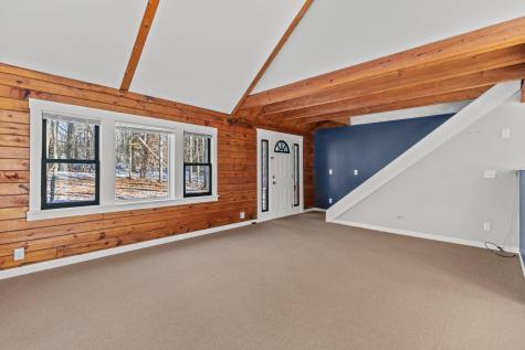 5 Inlet Point Road Raymond ME 04071