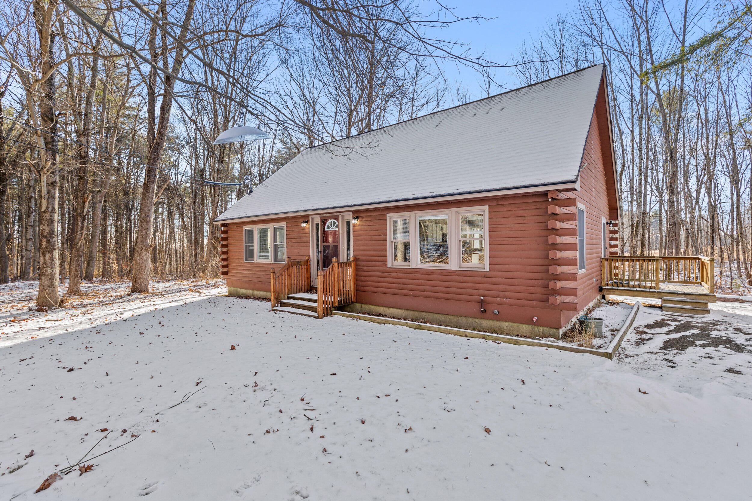 5 Inlet Point Road Raymond ME 04071