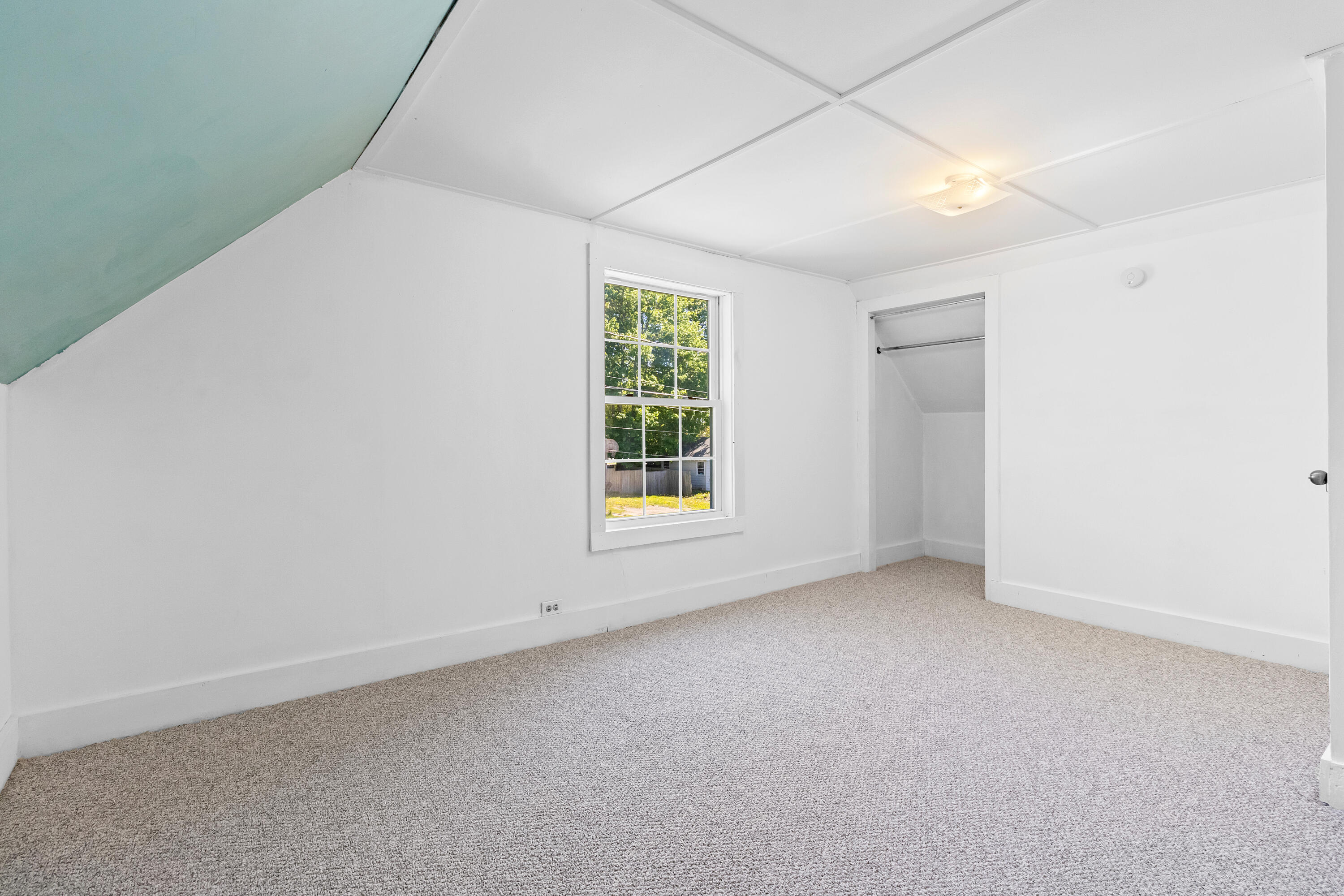 30 Admontem Avenue Rockland ME 04841