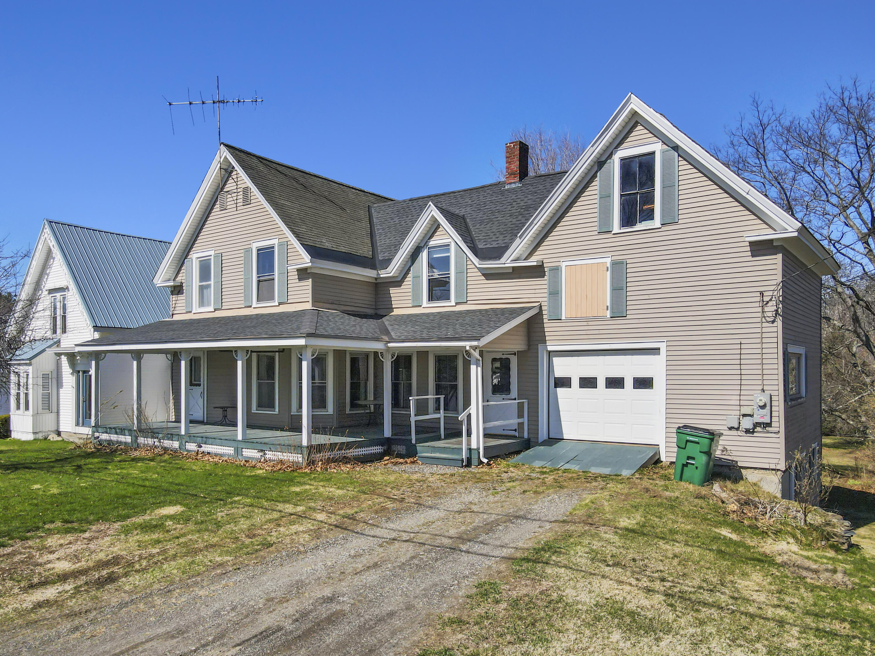17 Grange Street Dover-foxcroft ME 04426