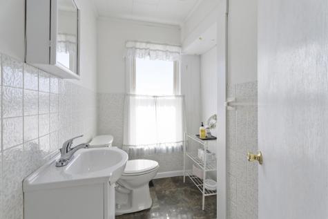 17 Grange Street Dover-foxcroft ME 04426