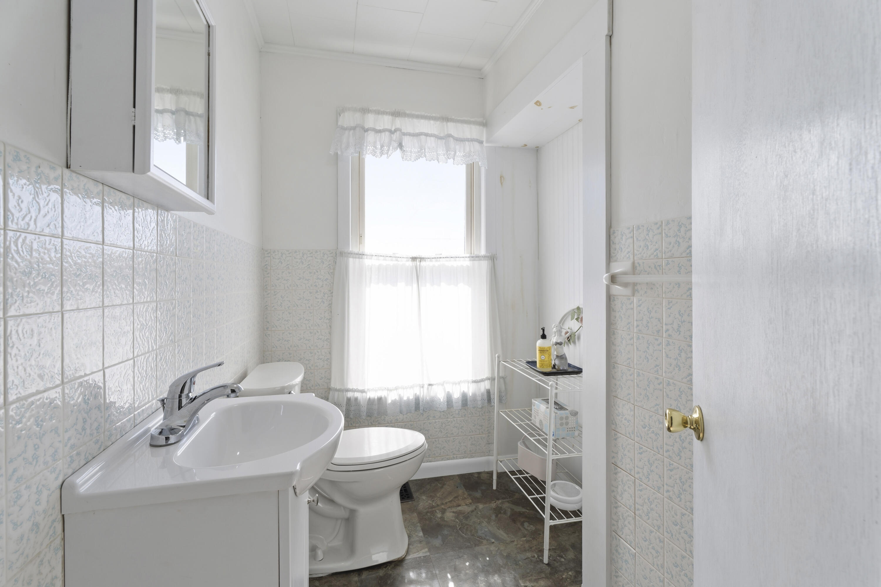 17 Grange Street Dover-foxcroft ME 04426