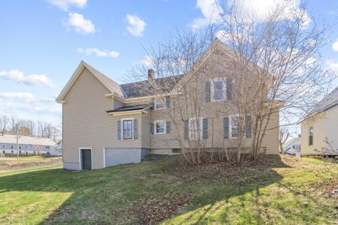 17 Grange Street Dover-foxcroft ME 04426