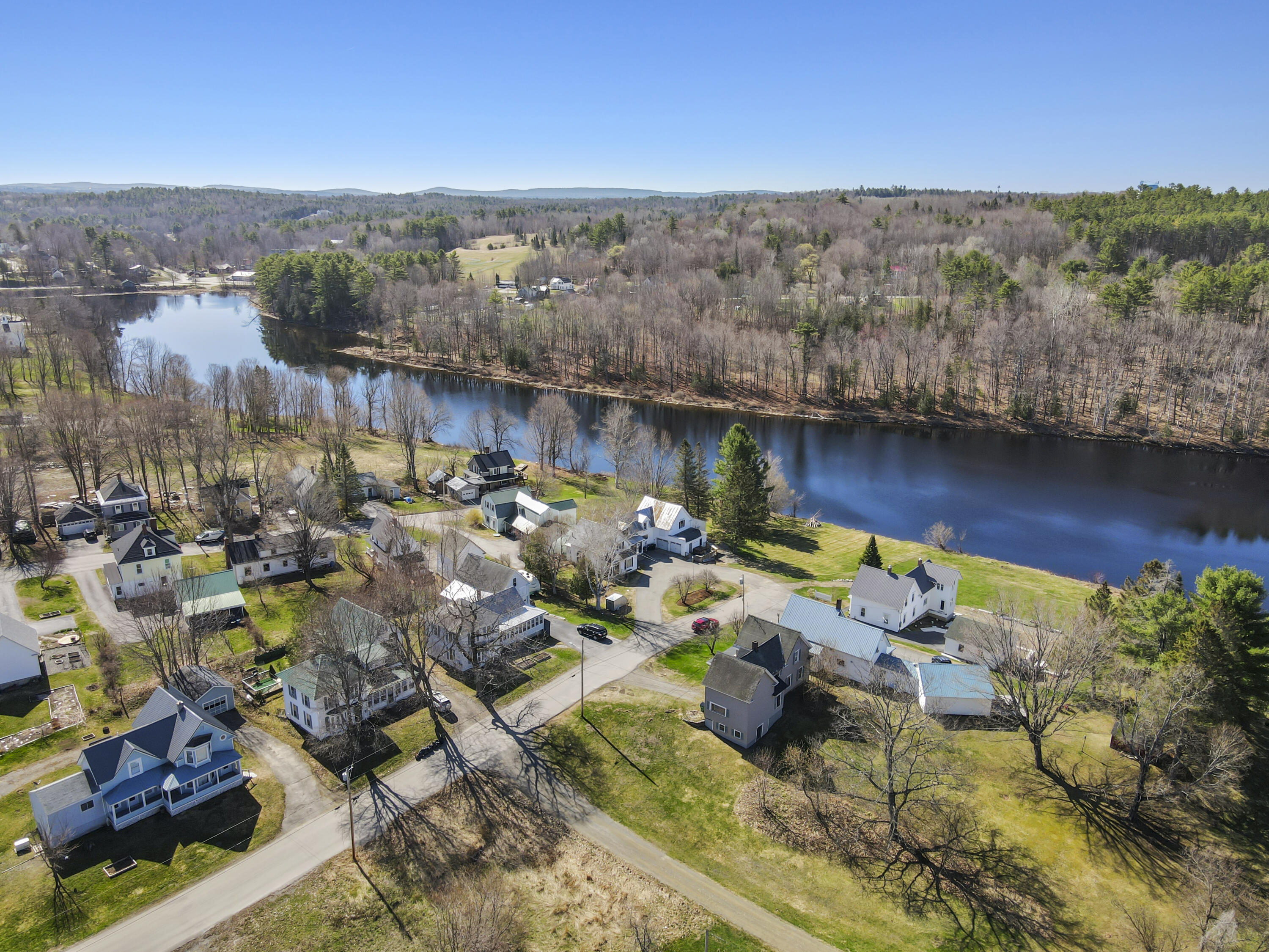 17 Grange Street Dover-foxcroft ME 04426