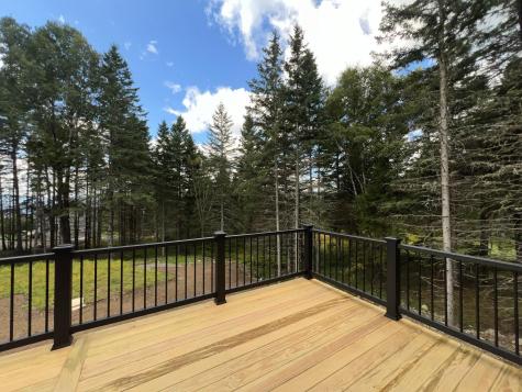 10 The Loop Road Dallas Plt ME 04970