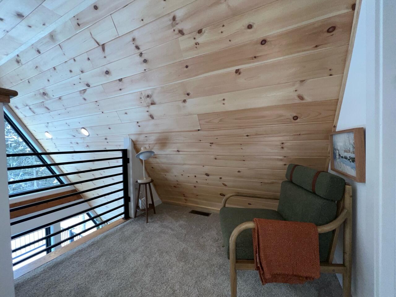 10 The Loop Road Dallas Plt ME 04970