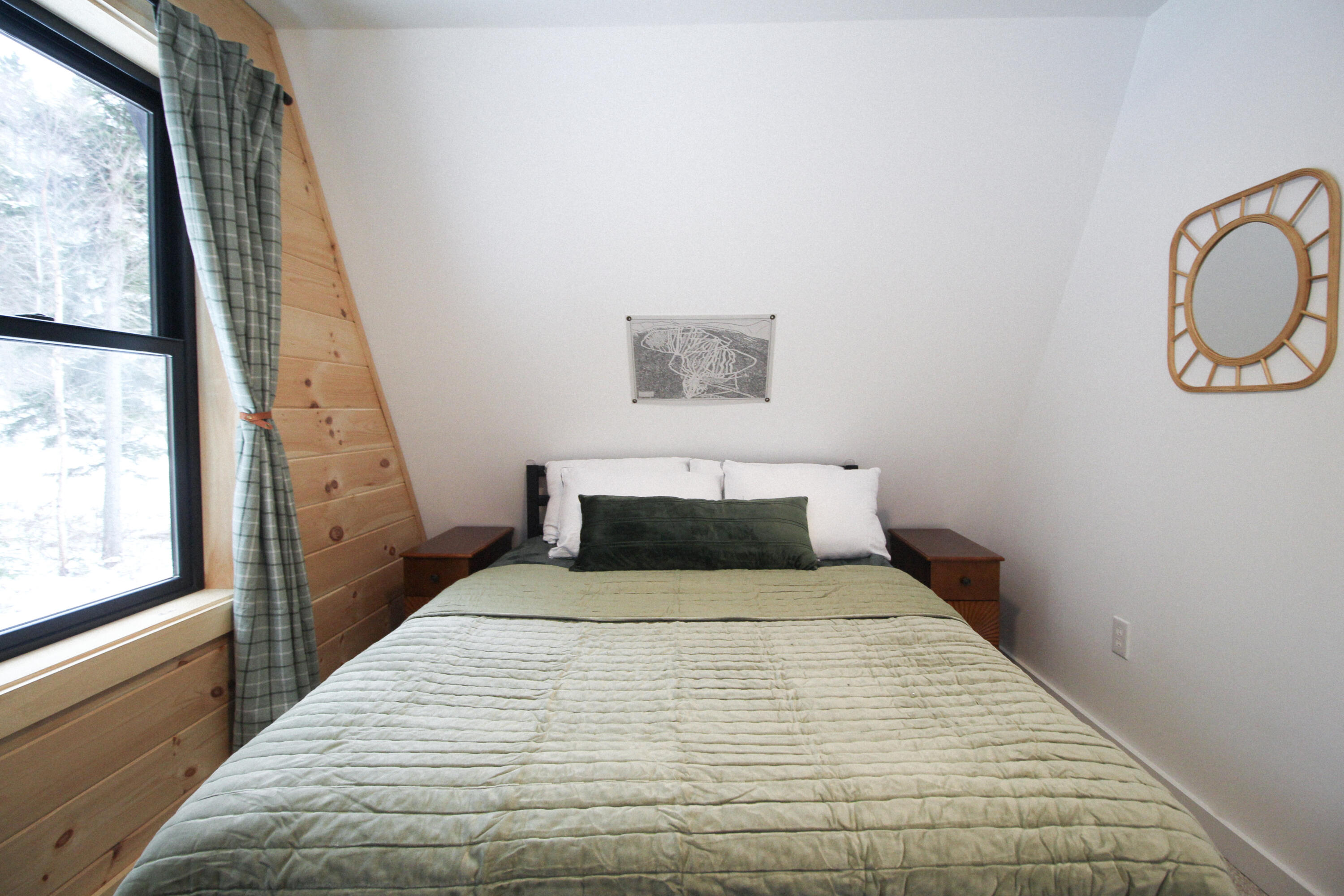 10 The Loop Road Dallas Plt ME 04970