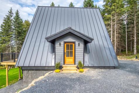 10 The Loop Road Dallas Plt ME 04970