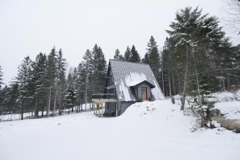 10 The Loop Road Dallas Plt ME 04970