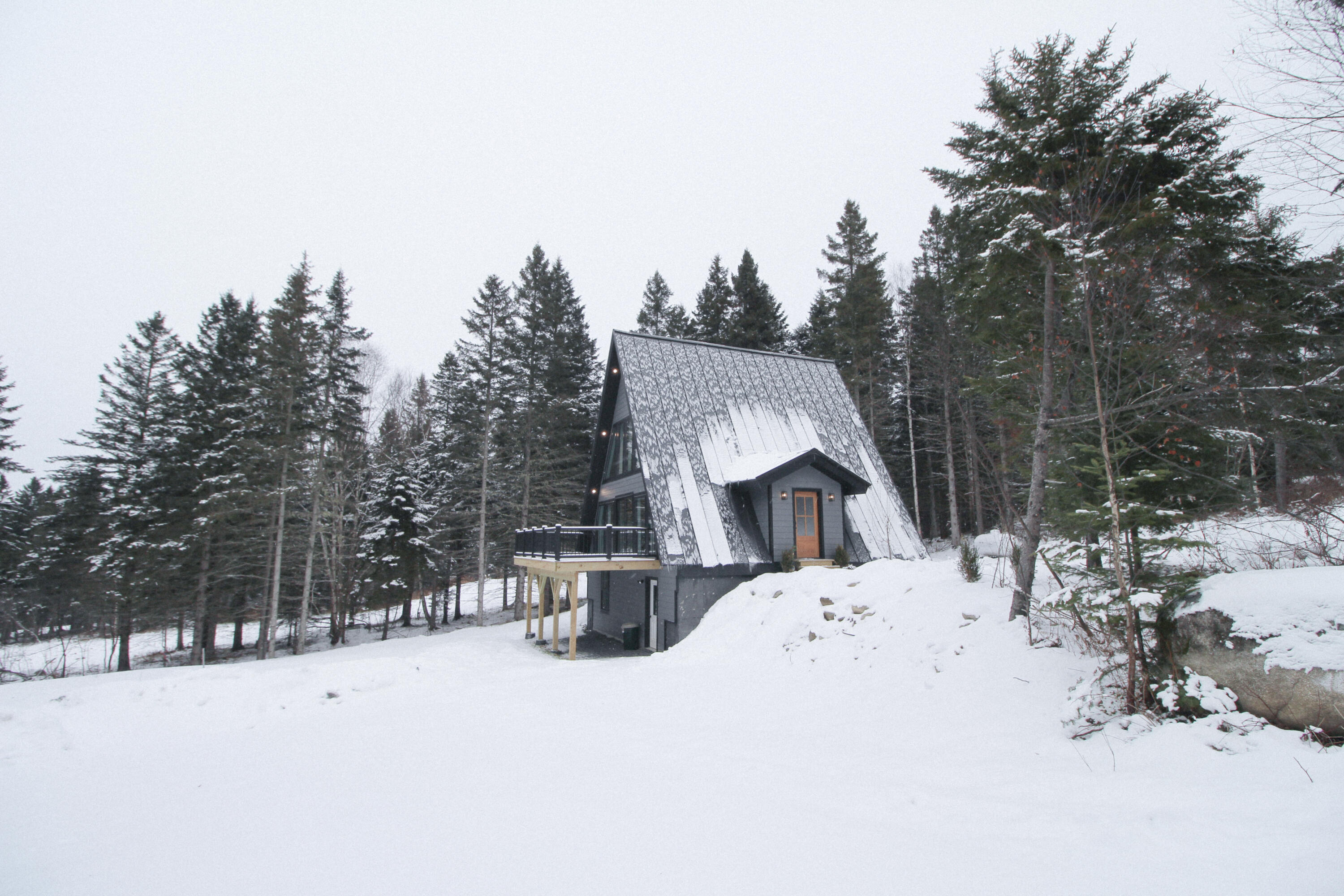 10 The Loop Road Dallas Plt ME 04970