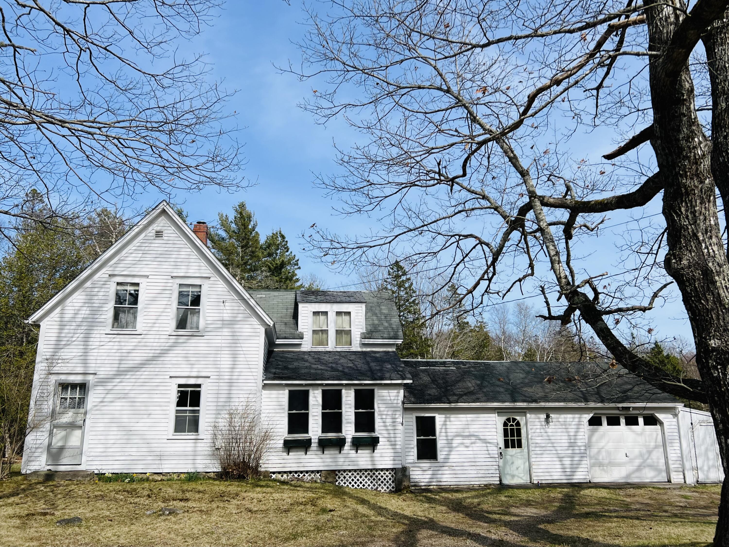 1305 Pleasant Street Blue Hill ME 04614