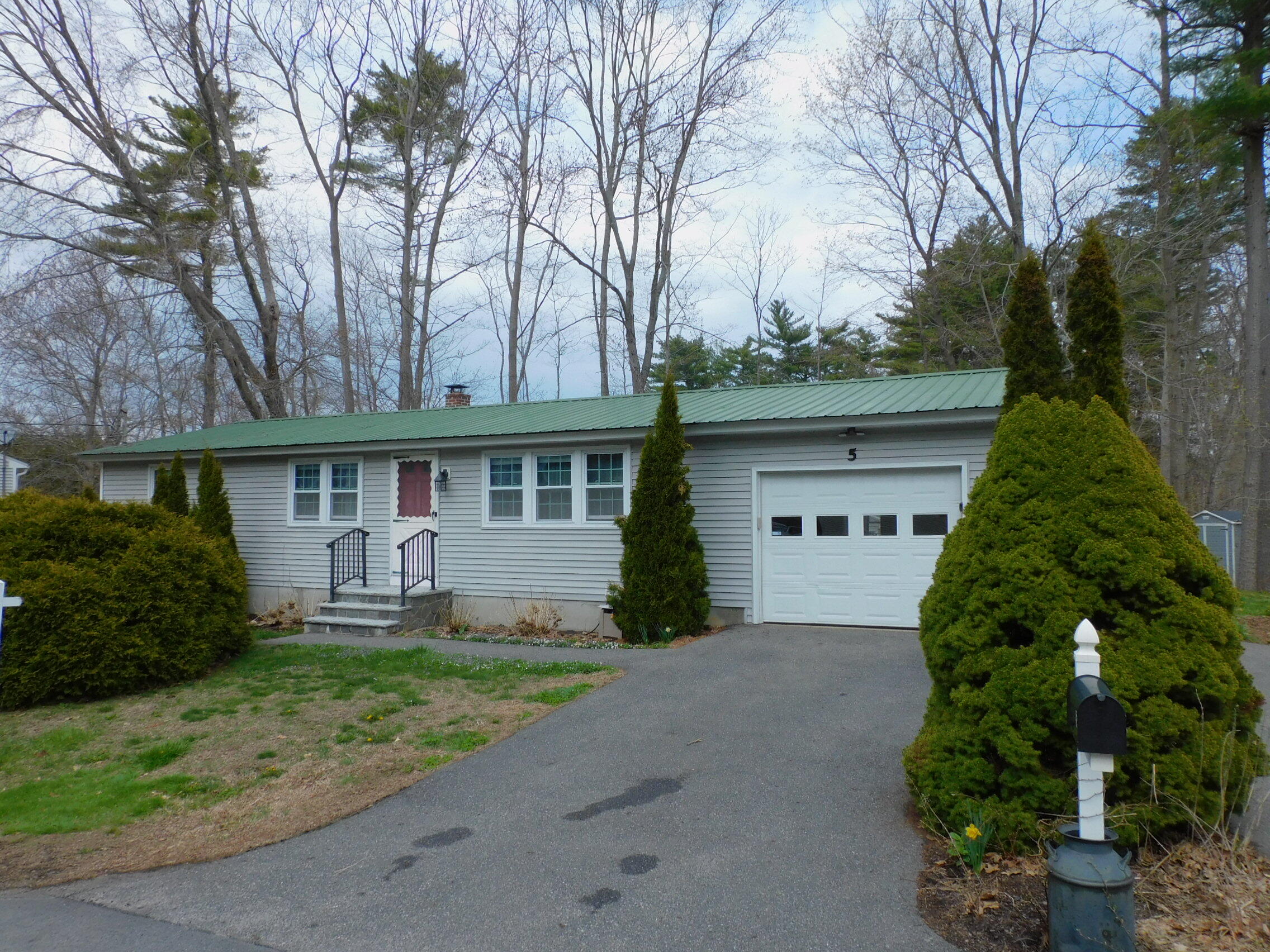 5 Camden Avenue York ME 03909