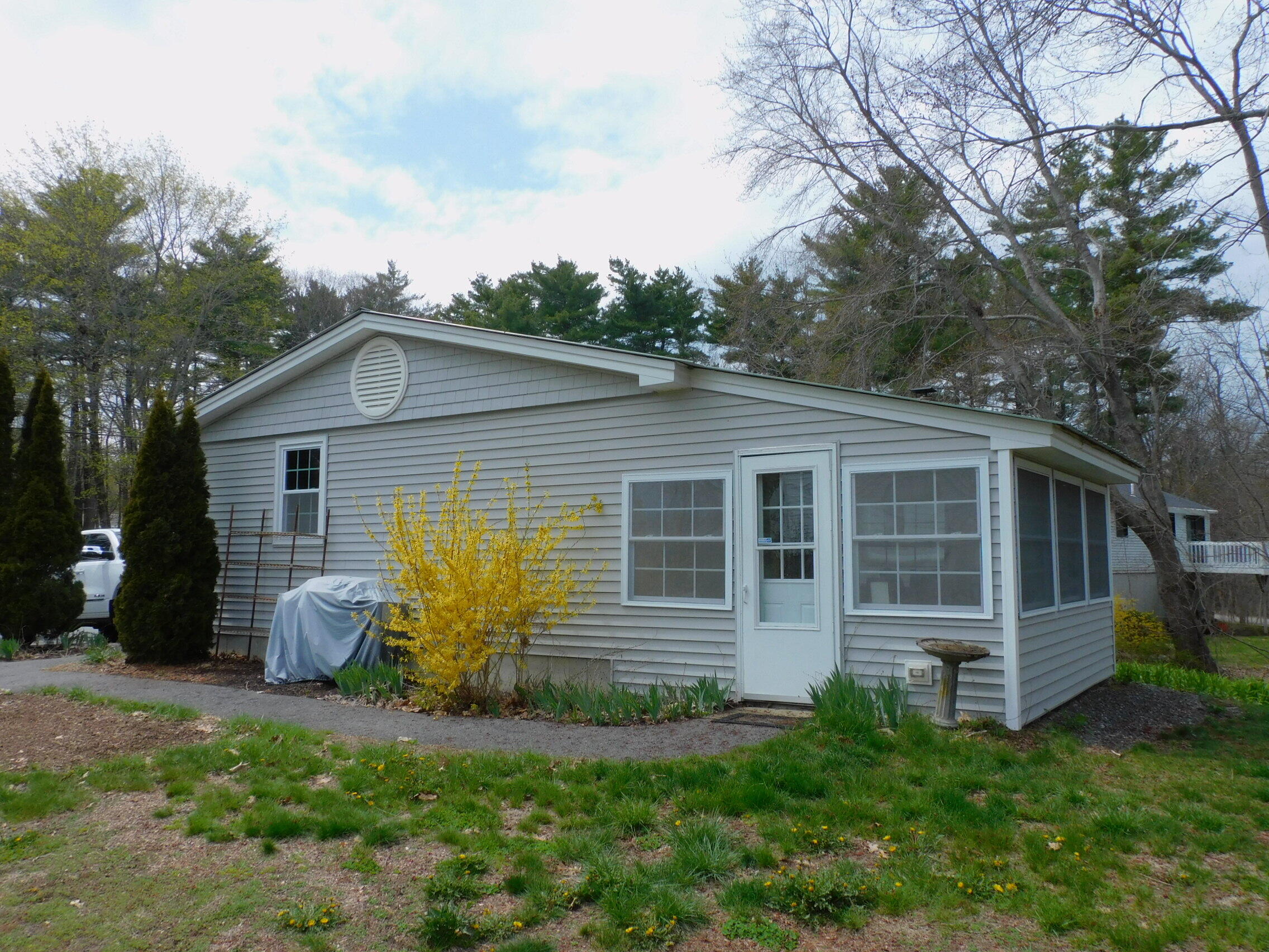 5 Camden Avenue York ME 03909
