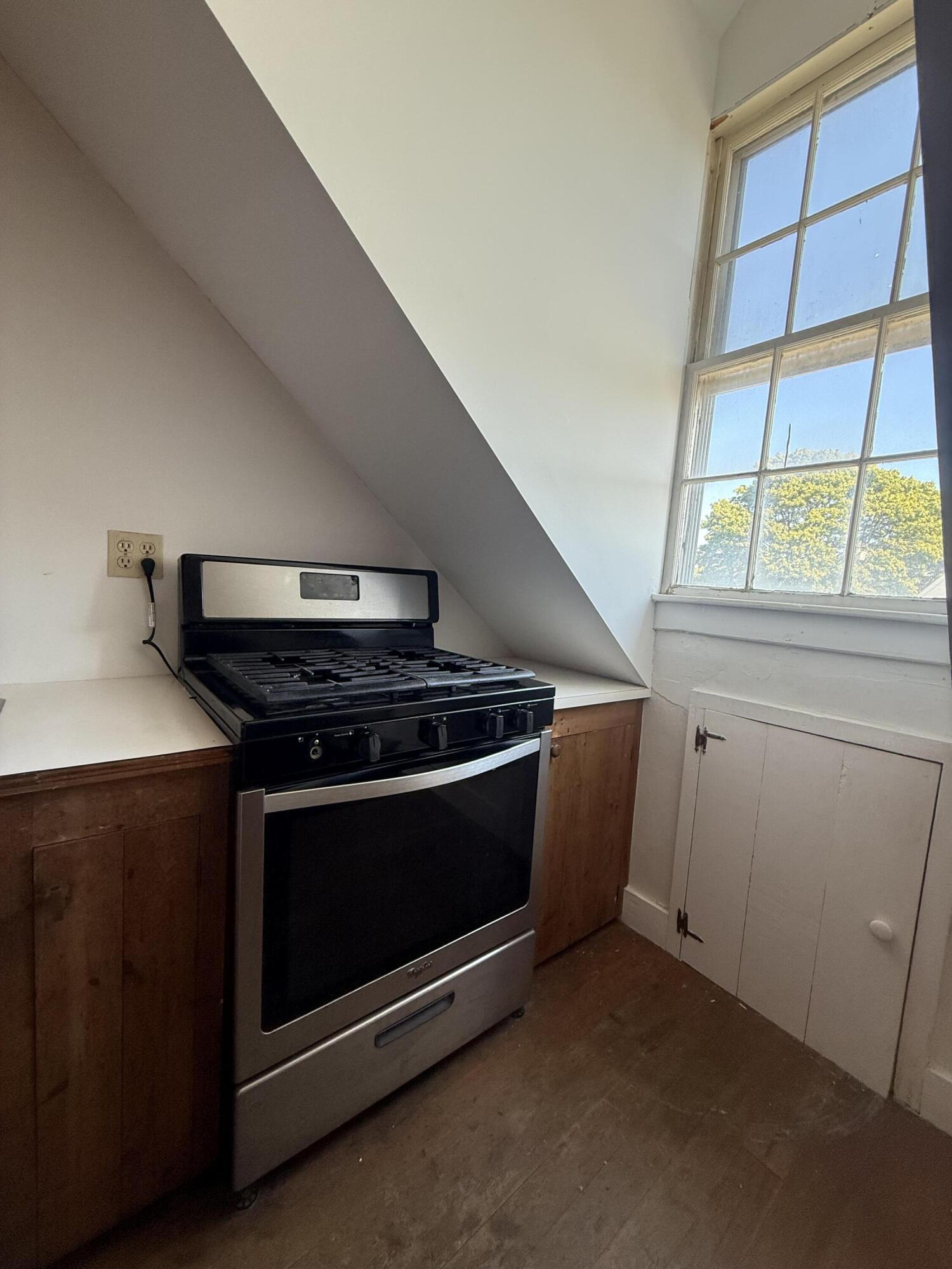 64 Main Street Vinalhaven ME 04863