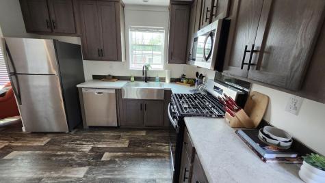 414 Kelley Mobile Home Park Millinocket ME 04462