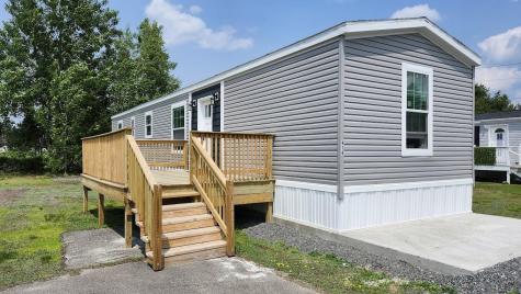 414 Kelley Mobile Home Park Millinocket ME 04462