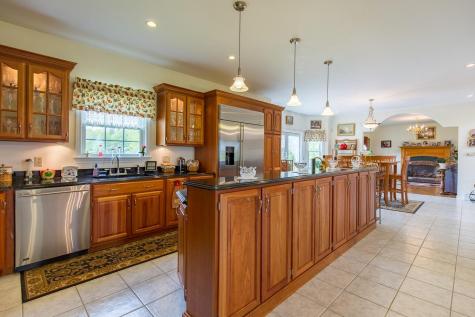 5 Clayton Drive Lewiston ME 04240