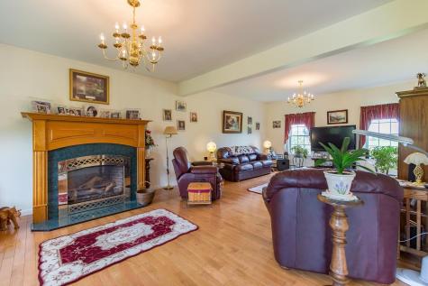5 Clayton Drive Lewiston ME 04240