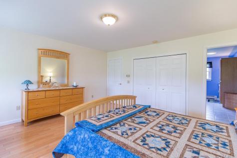 5 Clayton Drive Lewiston ME 04240