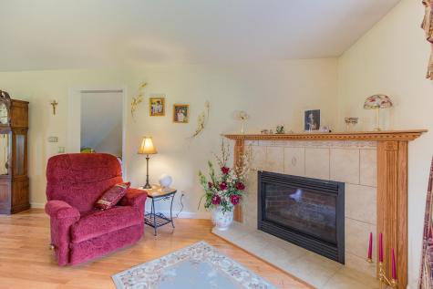 5 Clayton Drive Lewiston ME 04240