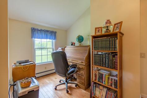 5 Clayton Drive Lewiston ME 04240