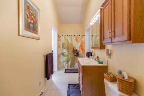 5 Clayton Drive Lewiston ME 04240