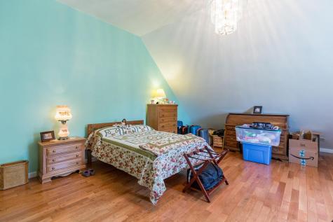 5 Clayton Drive Lewiston ME 04240