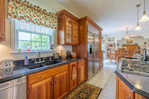 5 Clayton Drive Lewiston ME 04240