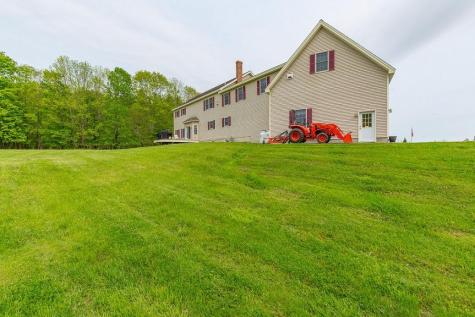 5 Clayton Drive Lewiston ME 04240