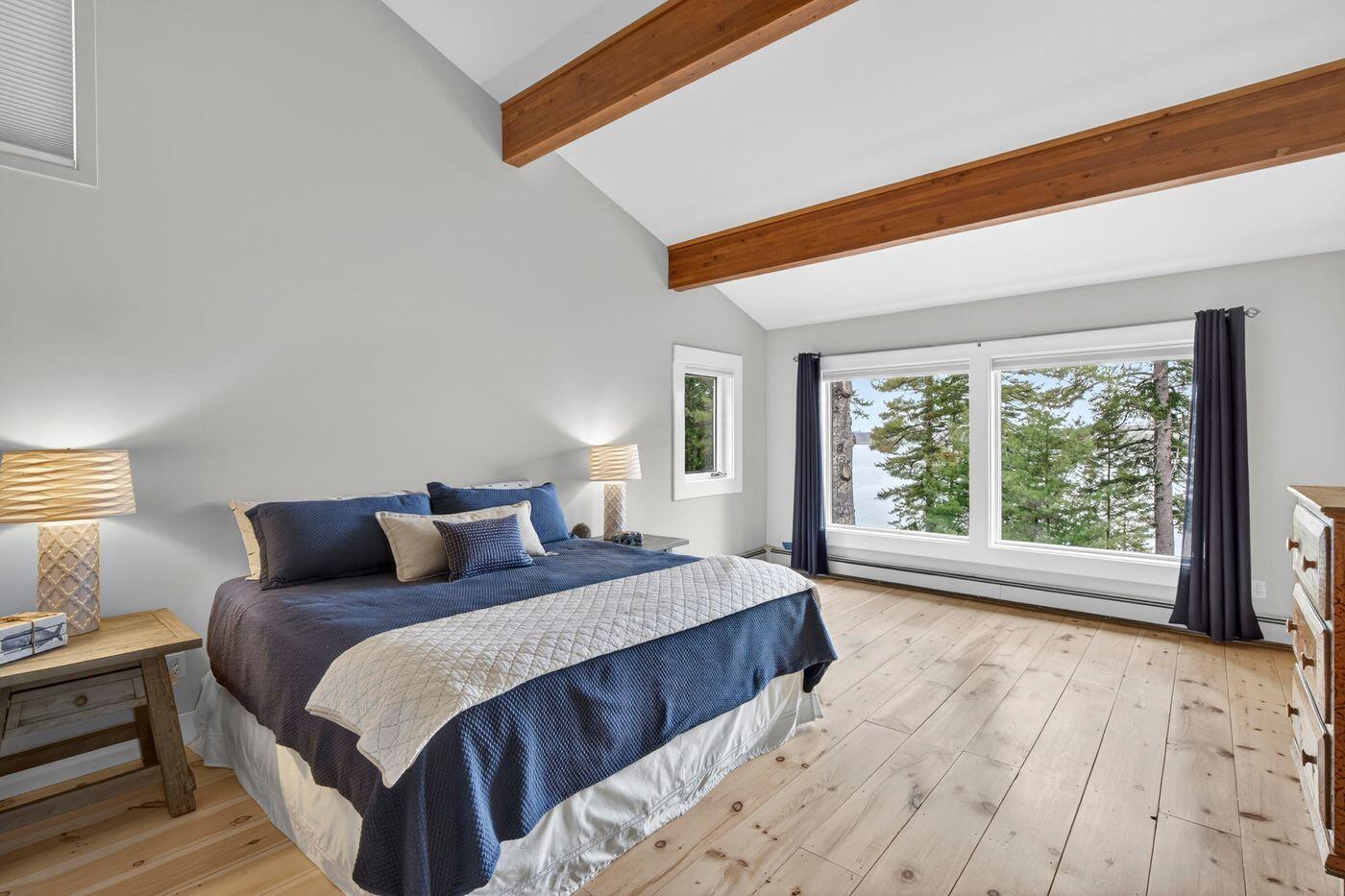24 Split Rock Way Penobscot ME 04476