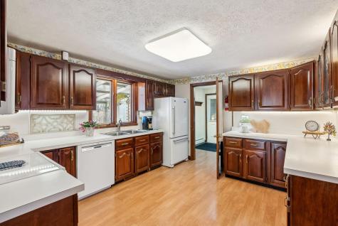 37 N Saunders Road Greene ME 04236