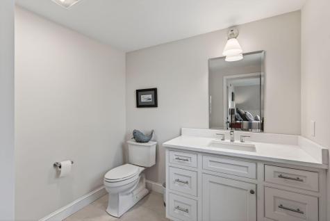 17 Harmony Hill Yarmouth ME 04096