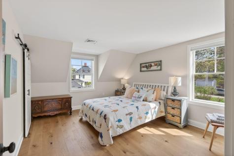 17 Harmony Hill Yarmouth ME 04096