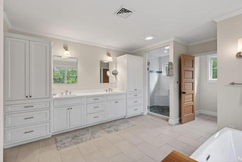 17 Harmony Hill Yarmouth ME 04096