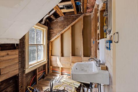 18 Pleasant Street Waterville ME 04901