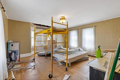 18 Pleasant Street Waterville ME 04901