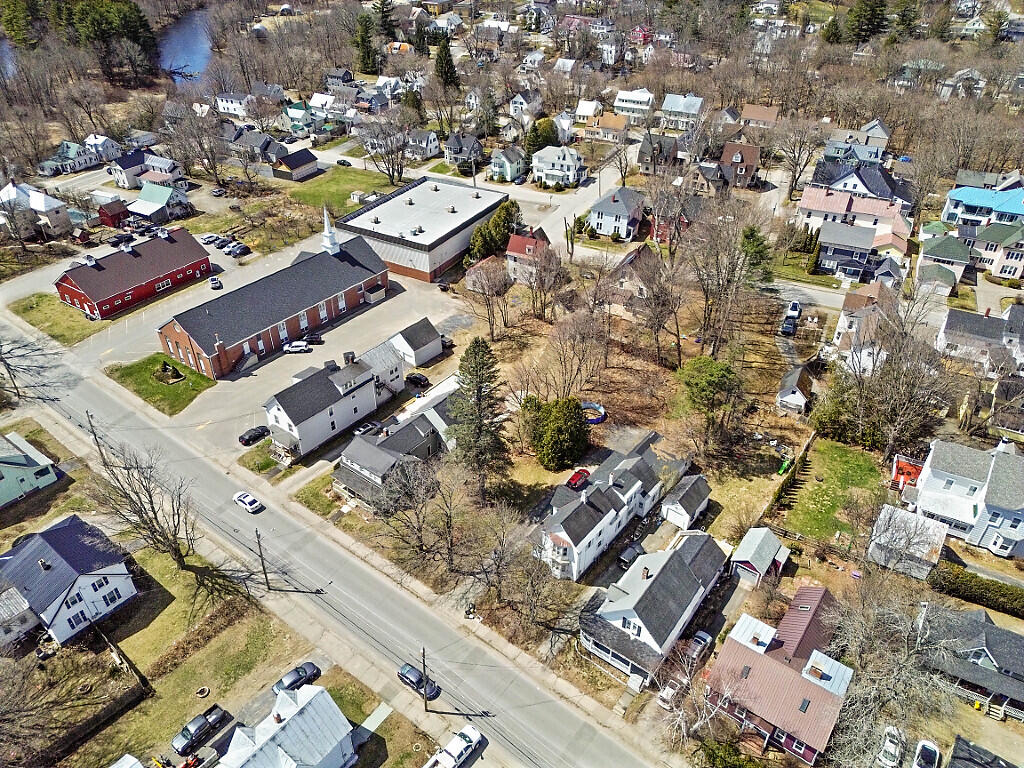 18 Pleasant Street Waterville ME 04901