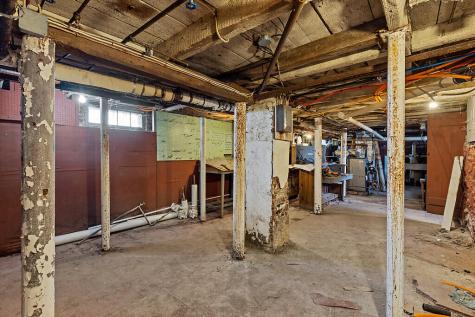 18 Pleasant Street Waterville ME 04901