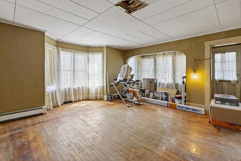 18 Pleasant Street Waterville ME 04901