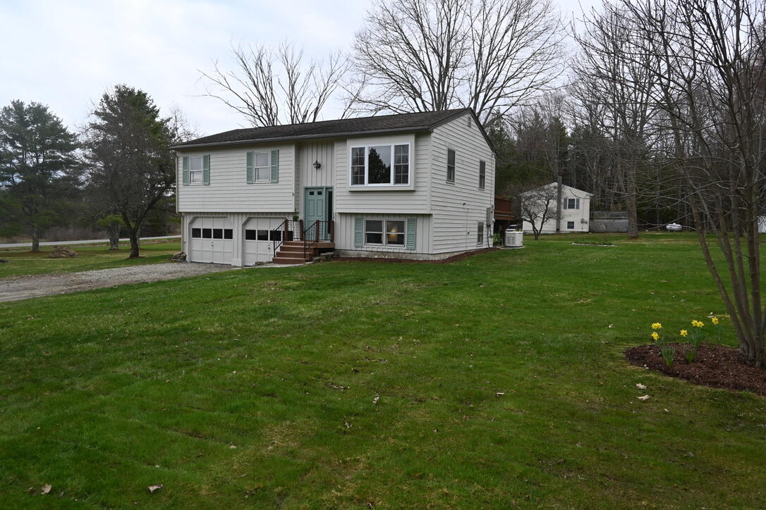 8 Lucas Lane Bowdoinham ME 04008