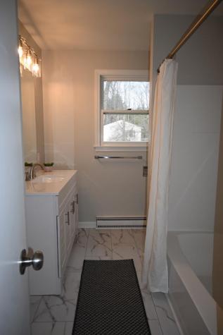 8 Lucas Lane Bowdoinham ME 04008