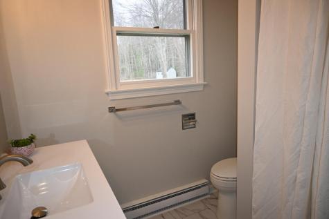 8 Lucas Lane Bowdoinham ME 04008