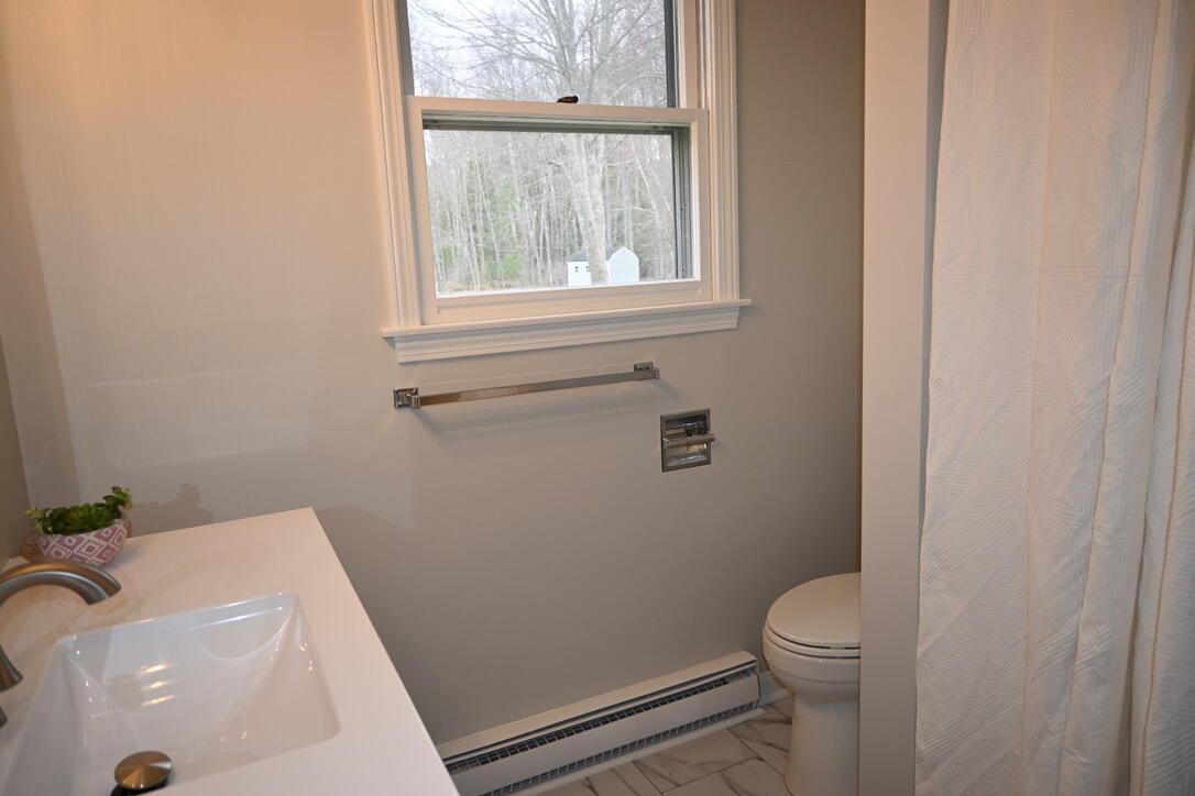 8 Lucas Lane Bowdoinham ME 04008